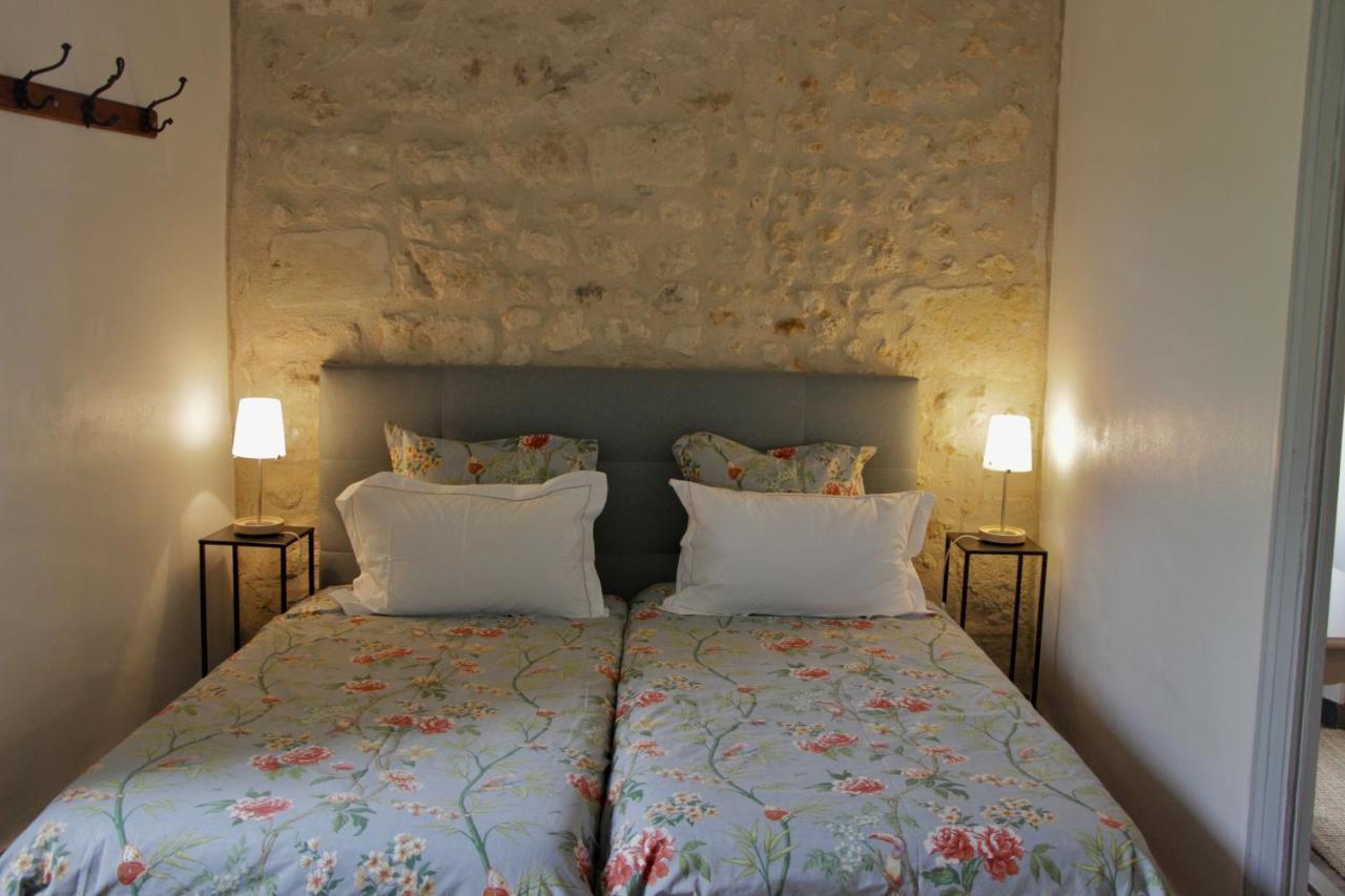 Grange Bleuet Bed & Breakfast Aubeterre-sur-Dronne Exterior foto